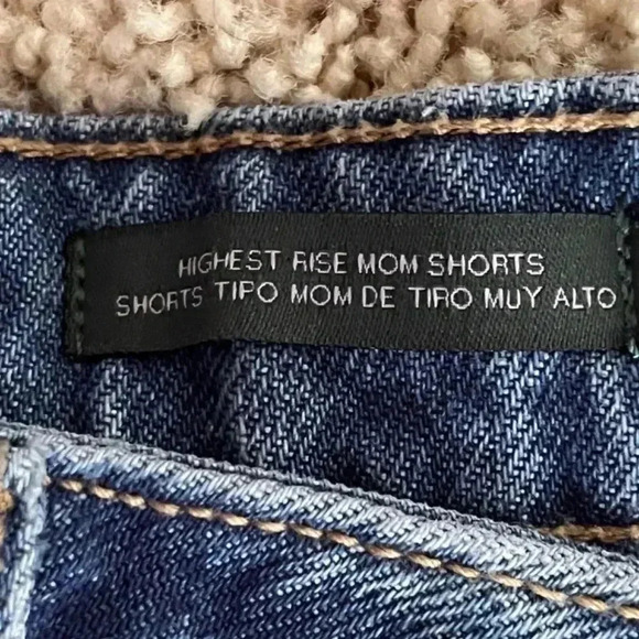 Wild fable Highest rise mom Shorts size 31r “happy” on booty - Picture 4 of 5